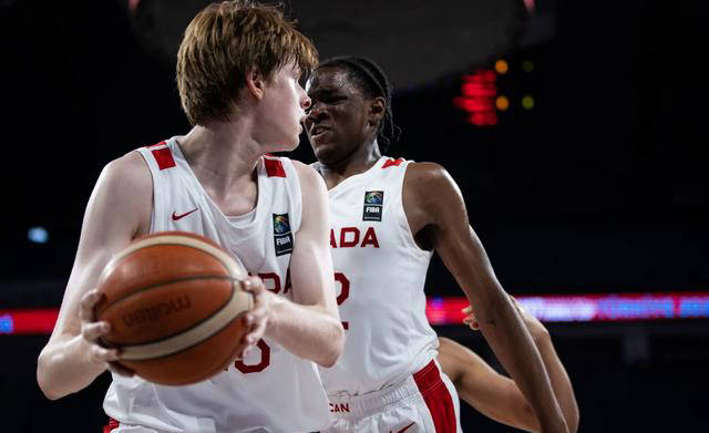 爱游戏官方入口-包含几内亚男篮运动员联手取得胜利的词条