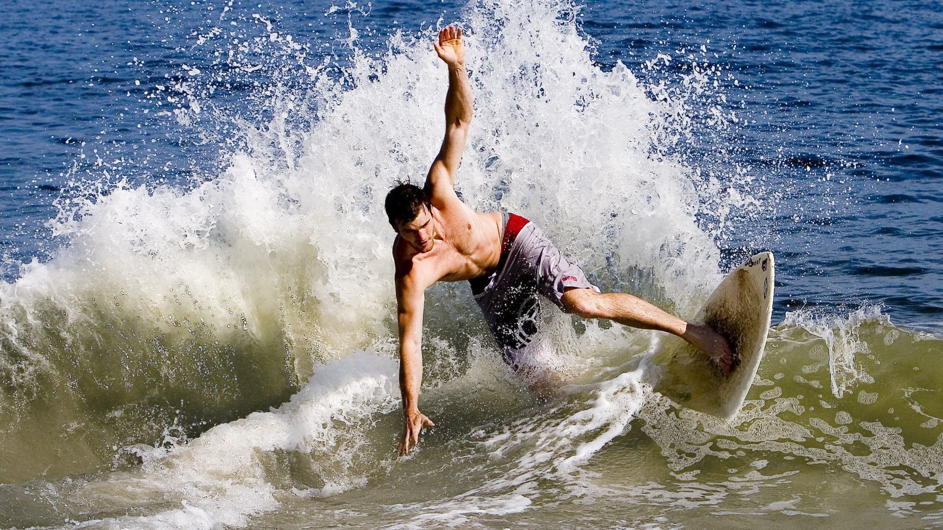 南美风暴席卷欧洲,巴拉圭足球哲学如何制霸威尔士式坚韧