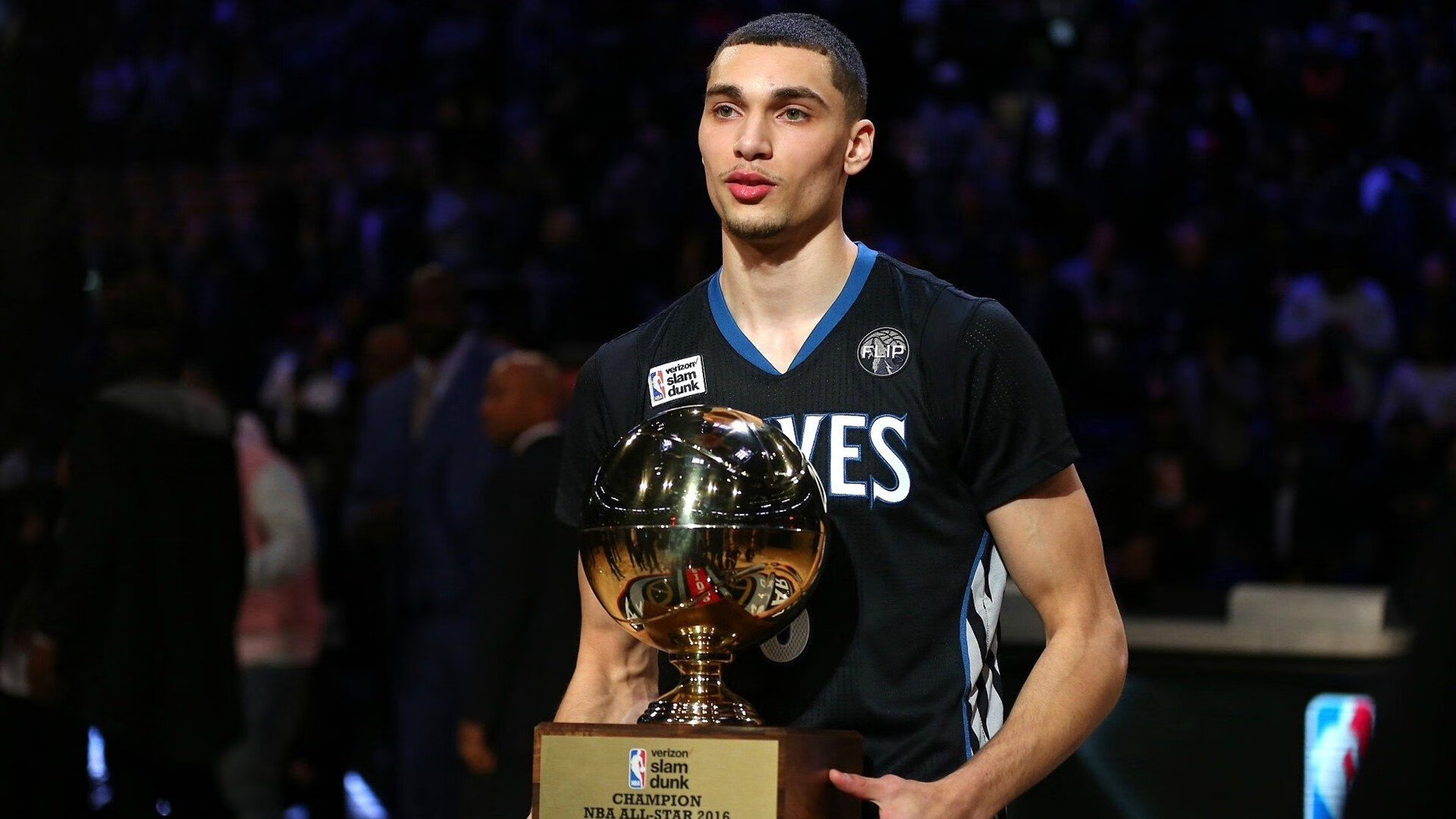 灰熊正面击溃北京队，拉文扛起全队，诠释孤胆英雄的篮球美学